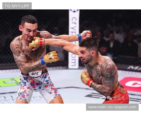 UFC对攻太惨烈,裁判看了都皱眉——迎来格斗界的“硬核盛宴” UFC对攻太惨烈,裁判看了都皱眉——迎来格斗界的“硬核盛宴”